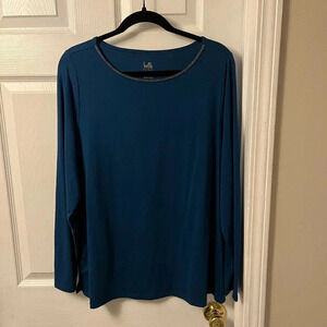 Women’s Belle Long Sleeve Shirt Size Large
